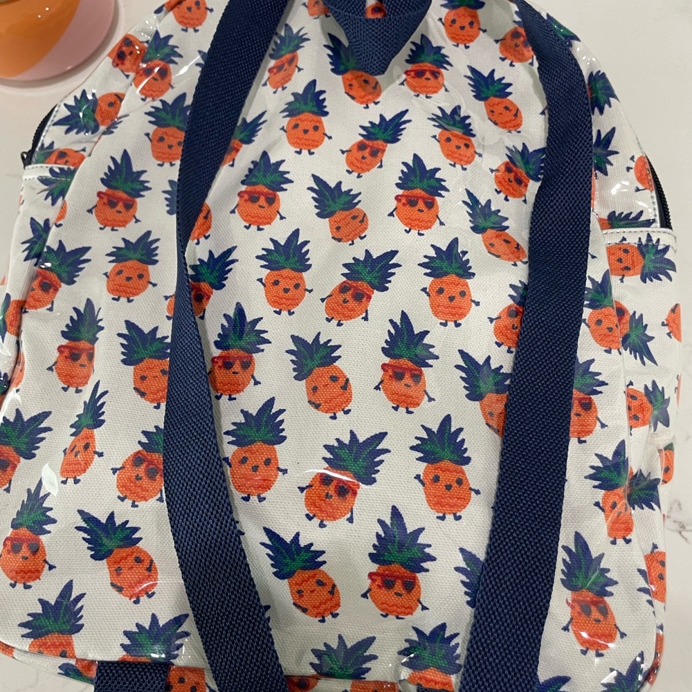 Roller Rabbit pineapple backpack NEVER USED - Picture 7 of 8